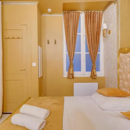 Compact City-centre With Parking And Wi-fi