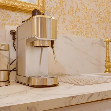 Compact City-centre With Parking And Wi-fi 아파트