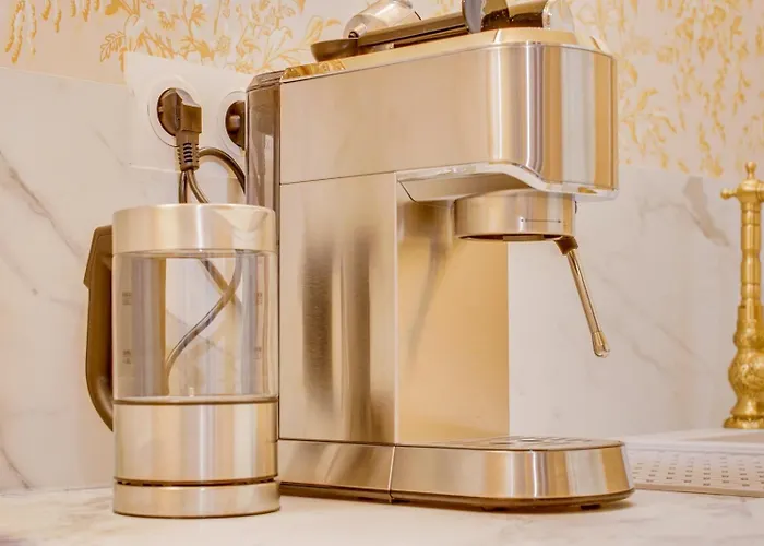 Compact City-centre With Parking And Wi-fi Bordeaux